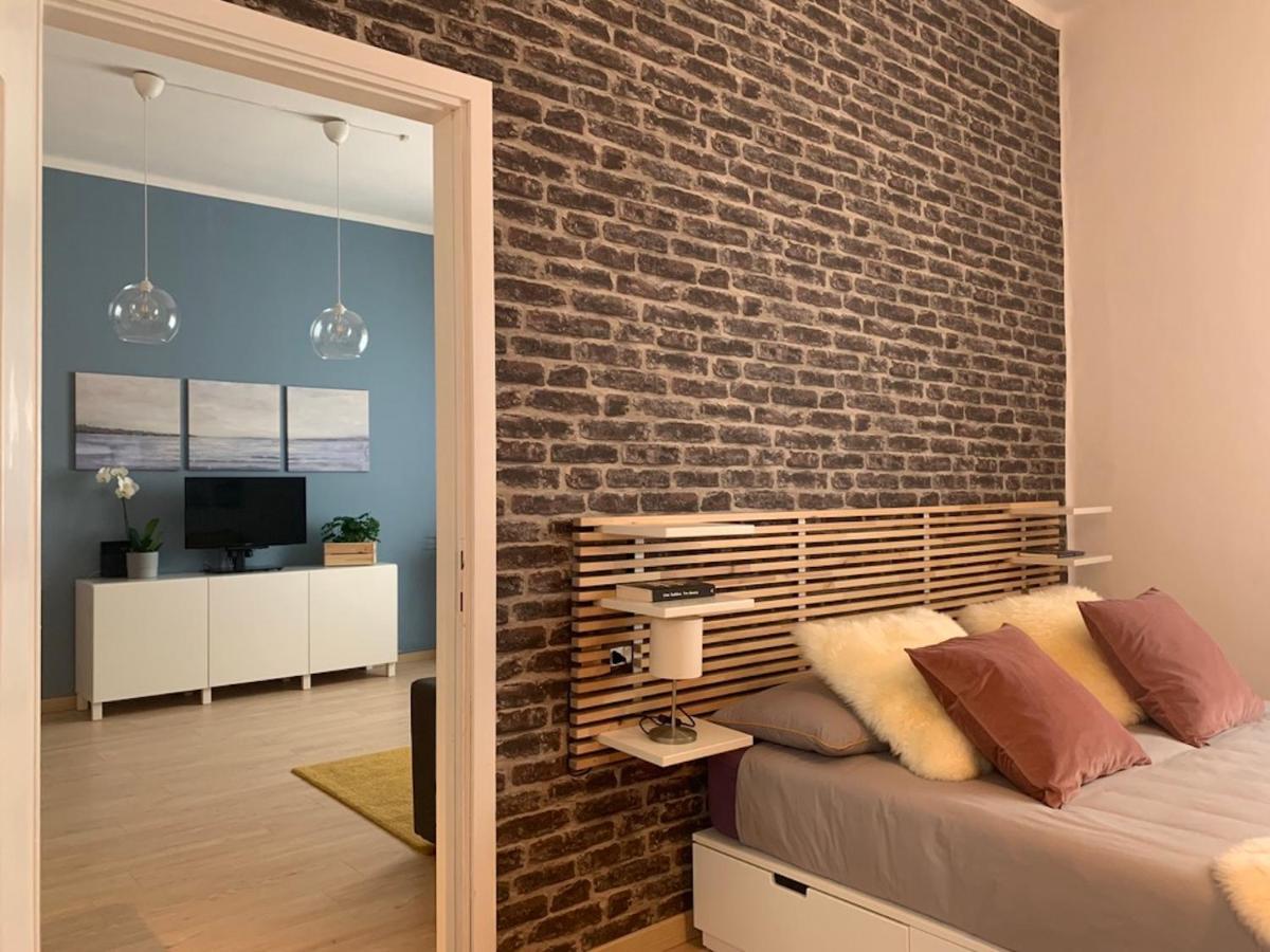 Camozzi Central Apartment Bergamo Ngoại thất bức ảnh