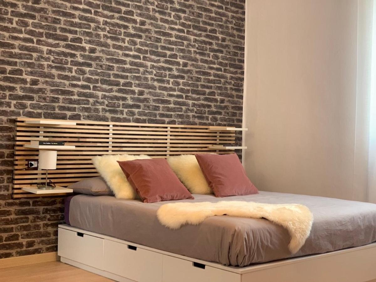 Camozzi Central Apartment Bergamo Ngoại thất bức ảnh