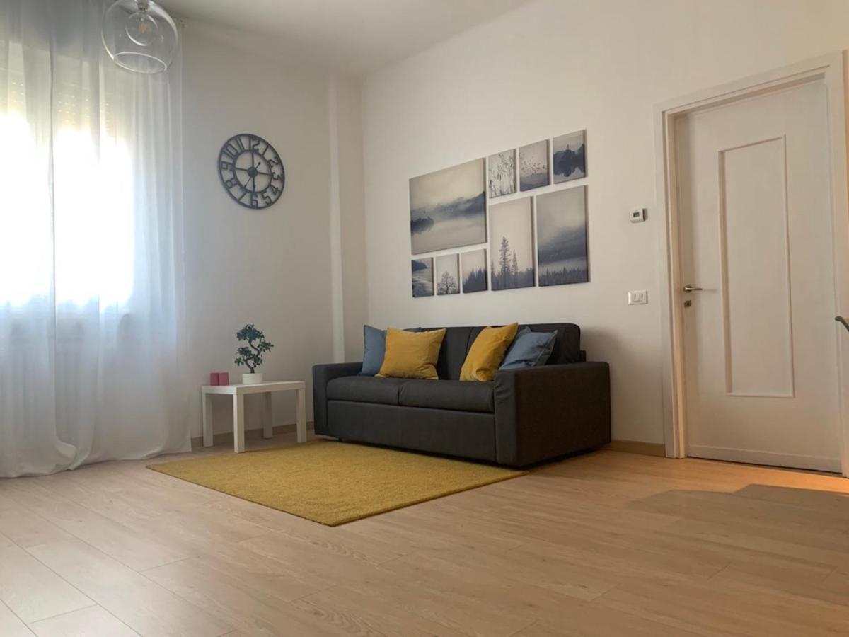 Camozzi Central Apartment Bergamo Ngoại thất bức ảnh
